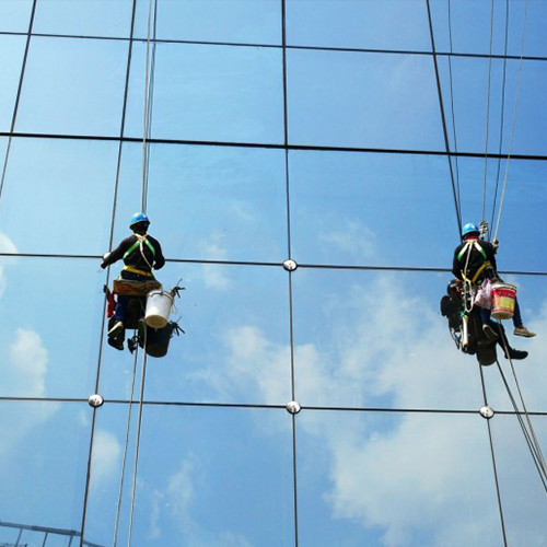 Zrcalne folije kot zunanjost stavb