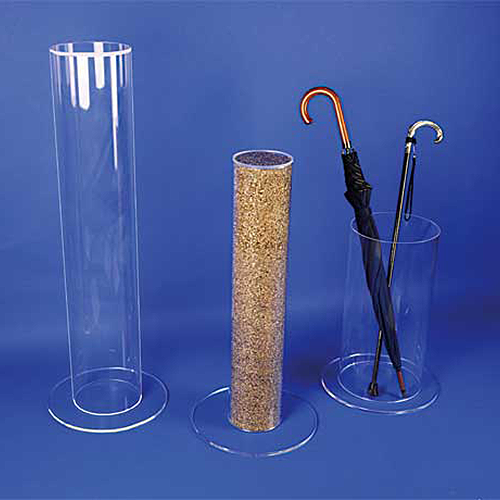 cevi iz pleksi stekla - uporaba kot dekorativni element ali kot stojalo za dežnike