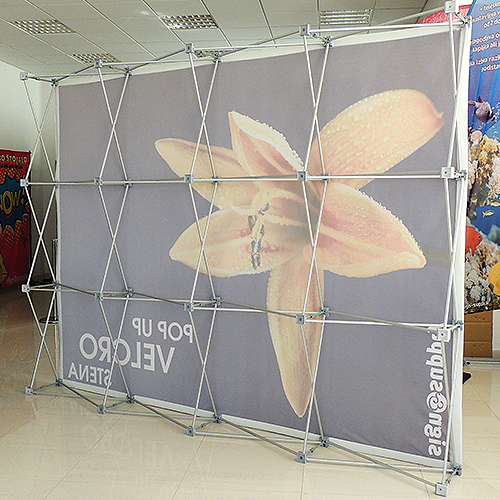 SD Pop-up velcro stena - pogled oz zadaj