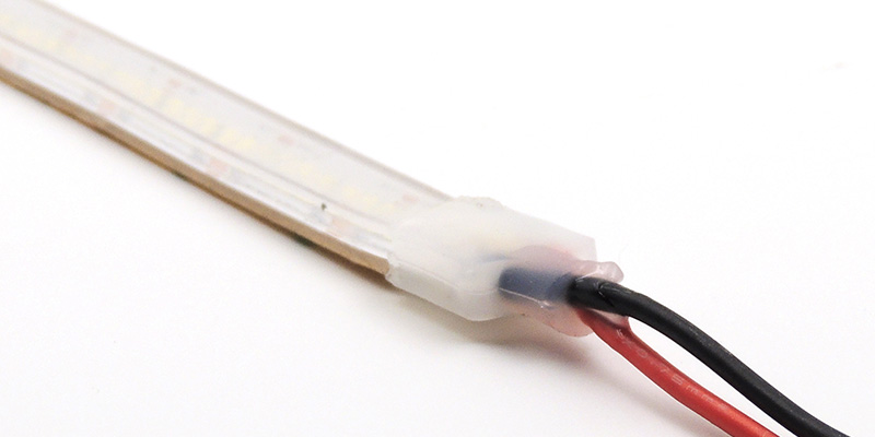 LED trakovi KD-2835 WP-240 - ovoj s silikonskim zaključkom